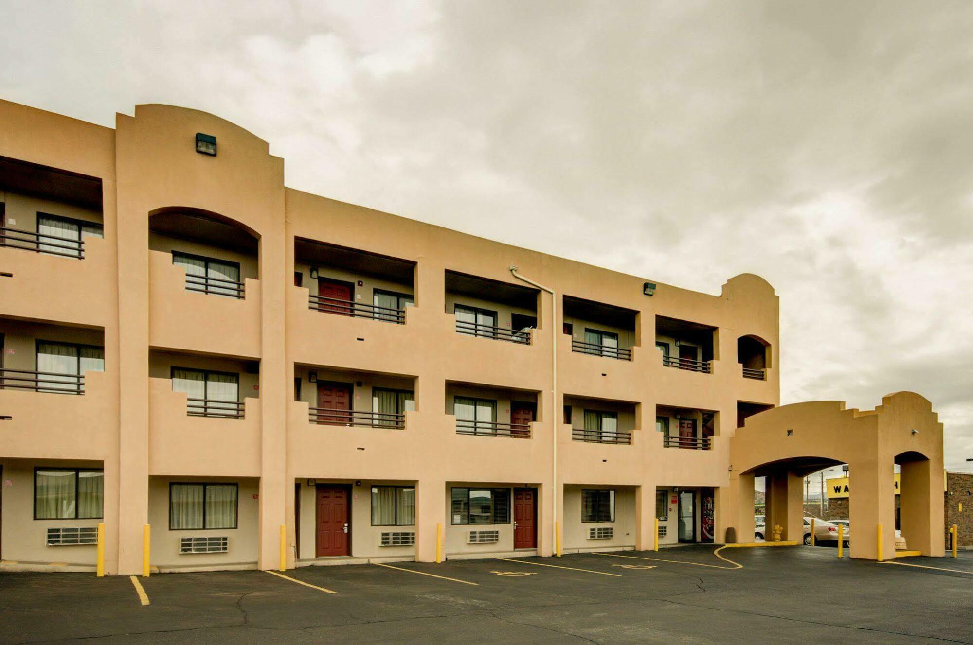 Econo Lodge East Albuquerque Eksteriør billede